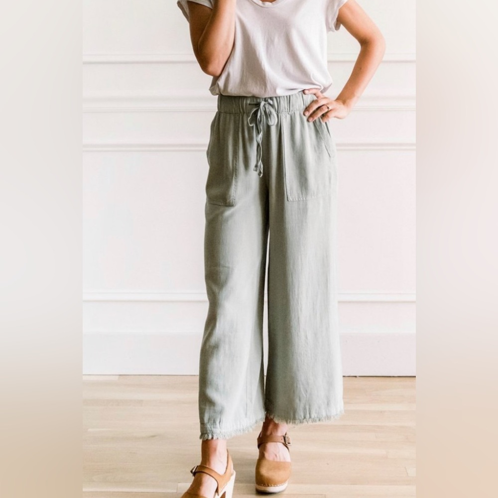 Thread & Supply Barefoot Culotte Pants Size Medium